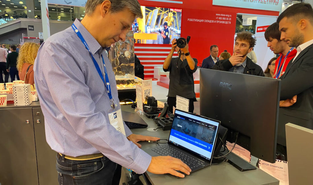UEM SafeMobile на выставке CeMAT RUSSIA 2022 / Демонстрация SafeMobile